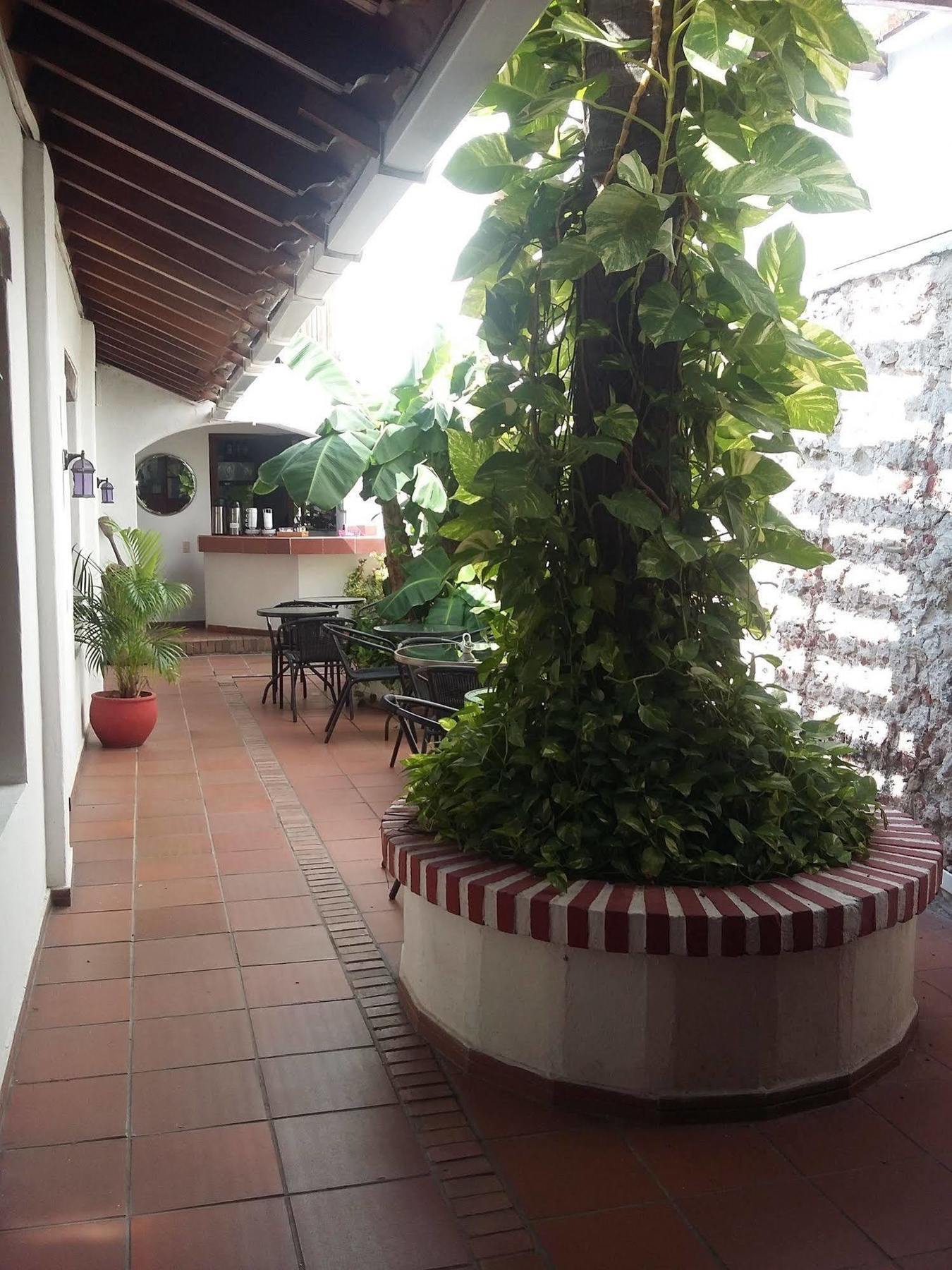 Hotel Casa Abril 3*