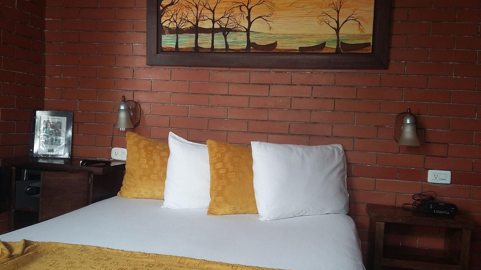 Casa Abril Hotel 3*