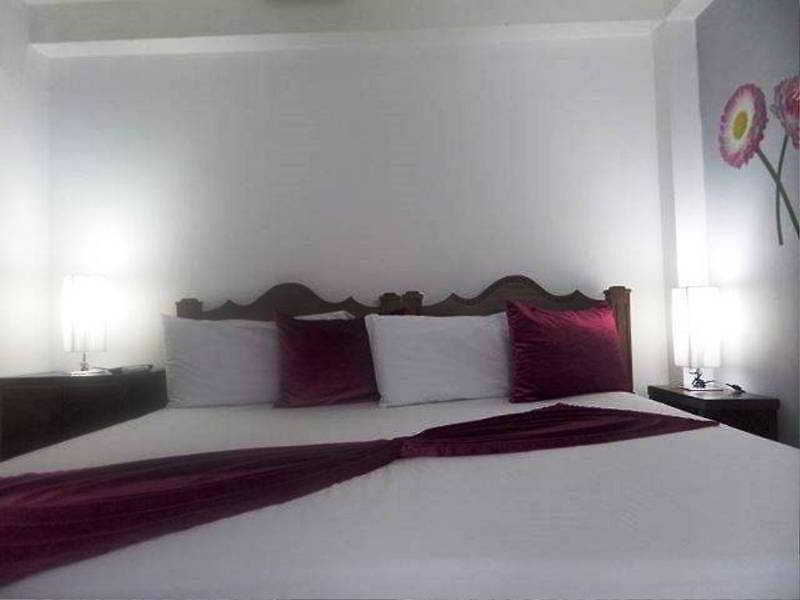 Casa Abril Hotel