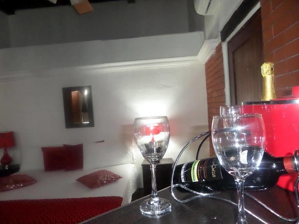 Casa Abril Hotel