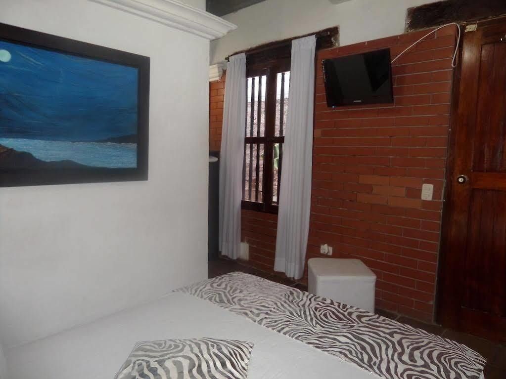 Casa Abril 3*