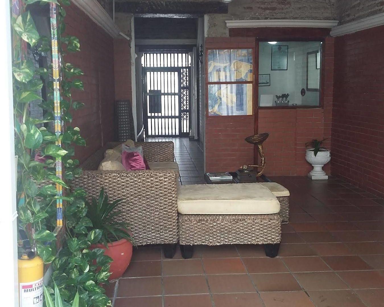Casa Abril Hotel 3*