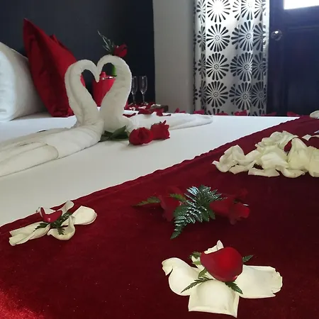 Casa Abril 3*