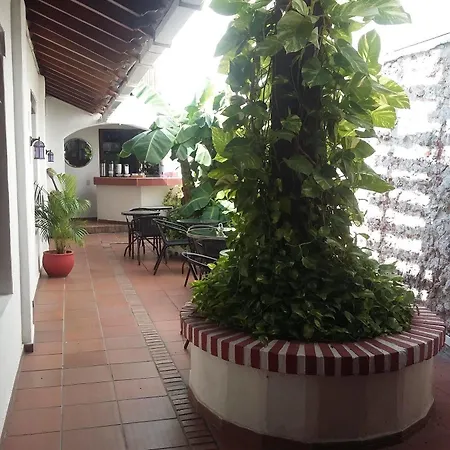 Hotel Casa Abril 3*