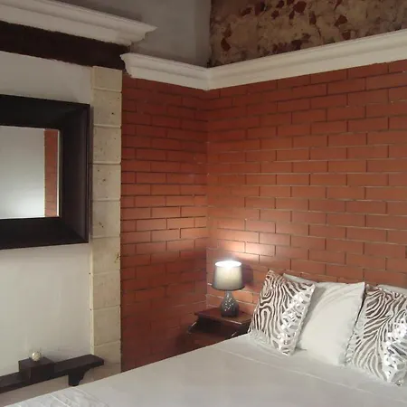 Casa Abril Hotel