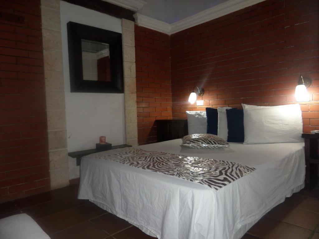 Casa Abril Hotel 3*